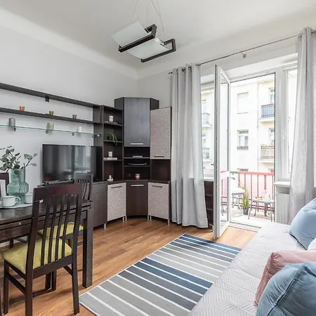 Superapart Tarchominska 24 *